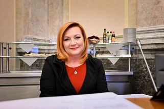 Tak určitě, paní ministryně. Černochová vyškolila...