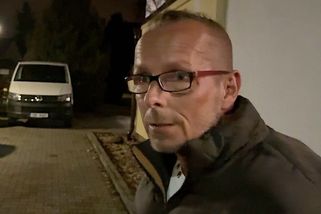 Lidé věří, že je z vesmíru. Ve skutečnosti je instalatér a dluží devět milionů - Seznam Zprávy