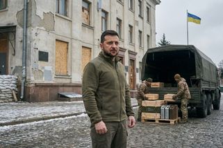 Ukrajina dostala od MMF 8,1 miliardy dolarů. Stačí to?