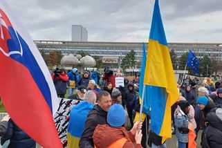 Ukrajinci na Slovensku odvedou za rok víc, než kolik jim dal na pomoc stát za celou válku - Novinky