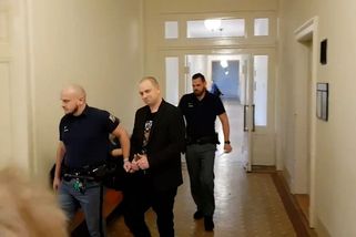 Tohle je Česká republika! Muž v Praze hajloval a pobodal Bělorusa, kterého hnal na Ukrajinu - Novinky