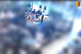 Nenápadnou krádež desítek tisíc z vesty hosta restaurace natočila kamera, policie hledá dvojici mužů - Novinky