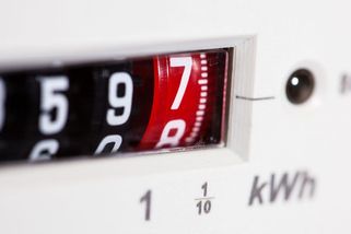 Cash Only: Poplatky za jistič stouply, ale do cíle zatím nedotekly - Seznam Zprávy