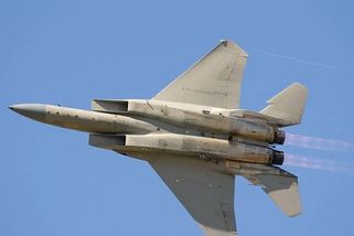 Zdecimovaná obrana? Írán sestřelil dvě americké stíhačky, použil obtížnou metodu