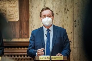 Další vládní otočka. K rozvolnění prý nedojde ani 3. května