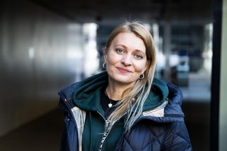 Iva Hadj Moussa: Na stárnoucí bílé muže nakládáme příliš mnoho viny - Seznam Zprávy