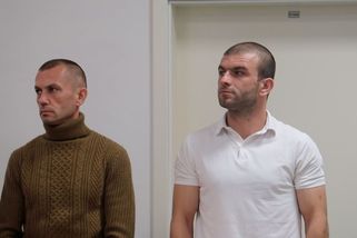 Ukrajinci z BMW, kteří na dálnici u Plzně rozbili prakem okno kamionu, dostali podmínku - Novinky