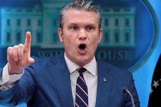 Írán dnes čeká nejhorší bombardování od začátku války, řekl ministr obrany USA - Seznam Zprávy