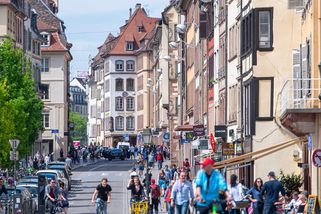 Cirkus Štrasburk. Přesuny europoslanců na zasedání stojí miliardu ročně - Seznam Zprávy