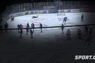 Strach Komety o klíčové hráče. Pospíšil nedohrál po ataku Sedláka, ten se vyššího trestu nebál - Sport.cz