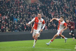 Chorý táhne Slavii za titulem i miliardami. Stojí kritika za to? - Médium.cz