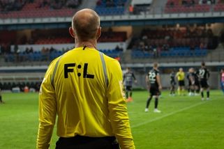 Sudí v hledáčku: Neuznaný gól, faul co nebyl a rozhodčí si mohou vybrat - Médium.cz