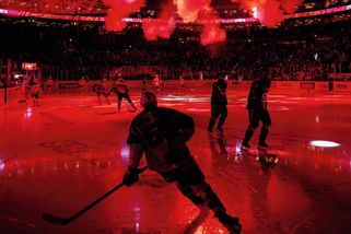 Komentář: Velká hokejová série se mění v ostudu - Seznam Zprávy