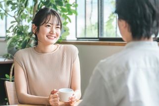 Japonská seznamka dává dohromady lidi se stejným příjmením. Čelí tak zákonu o manželství - Novinky