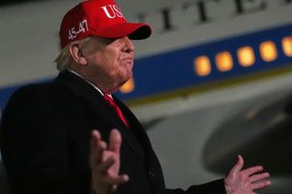 Krize kolem Íránu eskaluje: Trump hrozí Číně rekordními cly