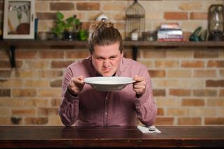 Česká chlebová polévka rozvášnila svět! Podívejte se, co na to říkají cizinci | Jak nás vidí svět