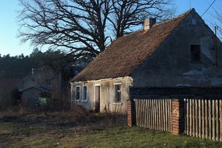 Proč staré domy vydržely staletí a dnešní opravy jim často spíš uškodí? - Médium.cz