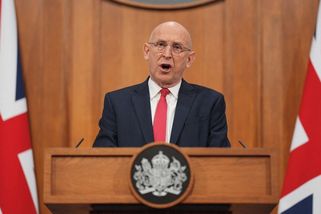 Putin selhal, jeho operaci jsme odhalili. Britové a Norové zahnali ruské ponorky - Novinky