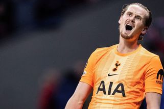 Měsíc po hororu v Madridu jde Kinský do branky. Tým mu věří, tvrdí nový kouč Tottenhamu - Sport.cz