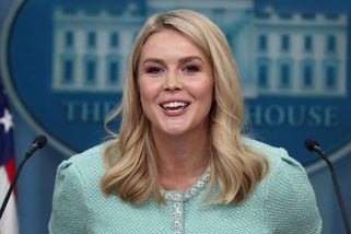 Sochu Svobody vám nevrátíme. Bez USA byste mluvili německy, vzkázal Paříži Bílý dům - Novinky