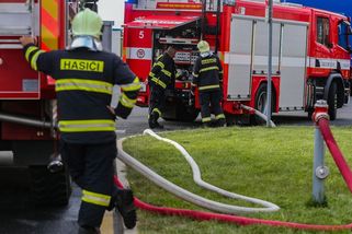 Hasiči zachránili seniorku s propíchnou plící, volající dostal vynadáno, že byl výjezd moc drahý - Médium.cz
