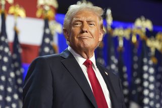 Hnutí MAGA se hroutí. Po Trumpovi ale přijde ve 30...