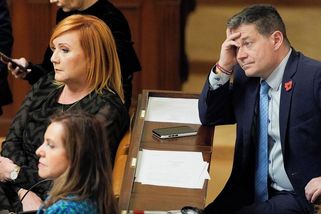 Evě Decroix se povedl majstrštyk: Foto z noční Sněmovny je hitem!