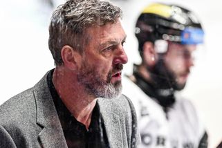 Nedvěd potvrdil svůj konec ve Spartě i jméno svého nástupce - Sport.cz