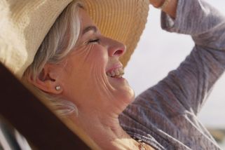 Umění házet věci za hlavu by se mělo učit ve škole! Fejeton Ireny Obermannové