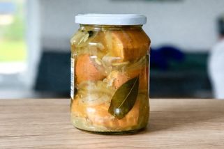 Vyrobte si vlastní utopence! Domácí chutnají lépe, ušetříte a můžete experimentovat