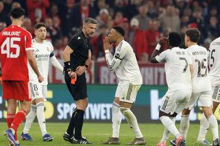 Rozhodčí zničil krásný zápas, zuřil kouč Realu. Experti nechápou chování vyloučeného Camavingy - Sport.cz