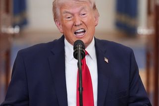 „Všechno vyhodím do vzduchu,“ šokoval Trump svět