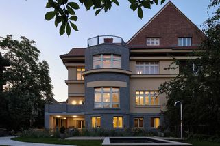Zanedbaná vila ze 30. let po noblesní obnově. Místo jednoho bytu jsou v ní tři - Seznam Zprávy