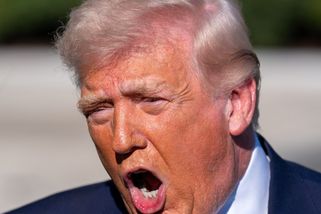 „Nikdy se nenecháme vydírat.“ USA zahájí blokádu Hormuzského průlivu