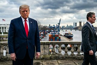 Trump tlačí na Británii: podpořte válku, nebo zrušíme dohodu