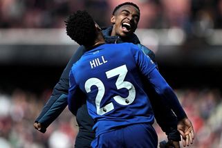 Arsenal si zkomplikoval boj o titul. Emirates Stadium vyloupil Bournemouth - Sport.cz