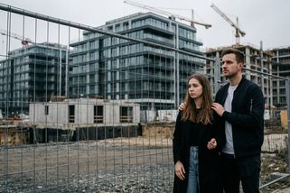 Česko, země majitelů? Pro mladé je vlastní byt nedosažitelný luxus - Médium.cz