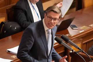 ON-LINE: Chcete zabít veřejnoprávní média, cupuje vládu Kupka. Lžete, není vám pomoci, řekl Babiš