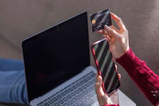 Stačily dva telefonáty a 630 tisíc bylo fuč. Žena naletěla podfukářům