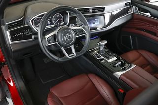 Záchod v sedadle řidiče. Značka Seres překvapila svým patentem