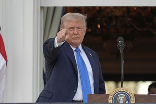 Trump zakázal vstup do USA občanům 12 zemí - Novinky