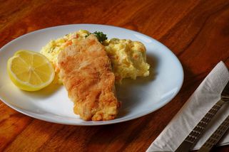 Bramborový salát rozděluje Česko. Každý pátý do něj dává kečup - Novinky