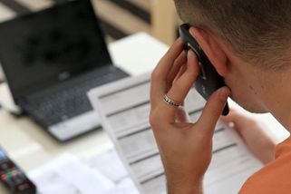 Nejen TV a rádio. Koncesionářské poplatky zaplatí i majitelé mobilů - Novinky