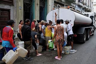 Kuba bez ropy: Tma, ticho a hlad