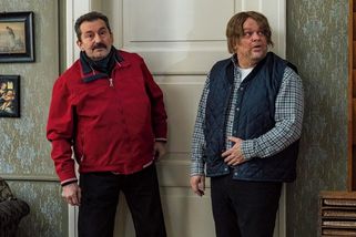 Vetchý, Mádl, Novotný a Pechlát řeší bílý prášek v absurdní komedii - Novinky