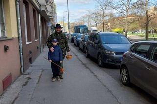 prahain.cz/zivot-ve-meste/kolednici-v-praze-jsou-vyjimecny-ukaz-velikonocni-tradice-prezivaji-na-vesnicich-26916.html