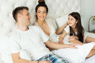 Rodina je podle Čechů důležitější než kariéra nebo svoboda - Novinky