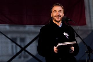 Milion chvilek zveřejnil podpisovou výzvu na podporu ČT a ČRo, chystá pochod - Seznam Zprávy