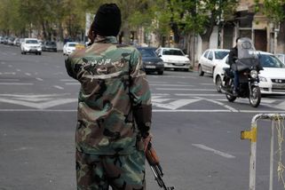 Íránské gardy už verbují i dvanáctileté děti - Novinky