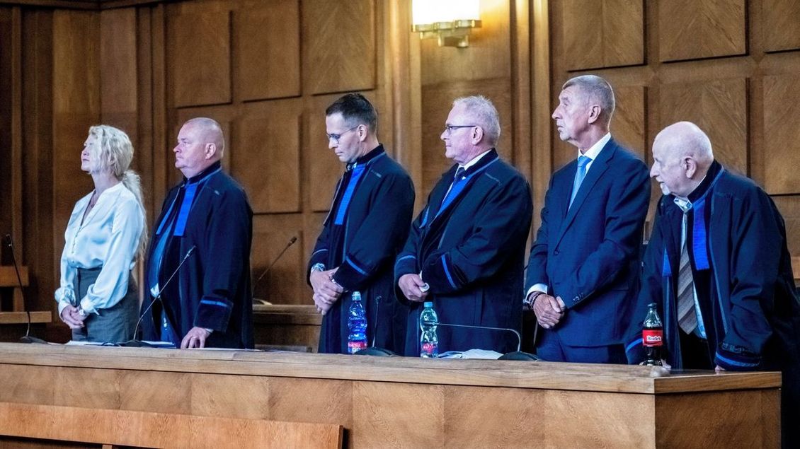 Babiš už nemůže být zproštěn viny, napsal vrchní soud - Novinky